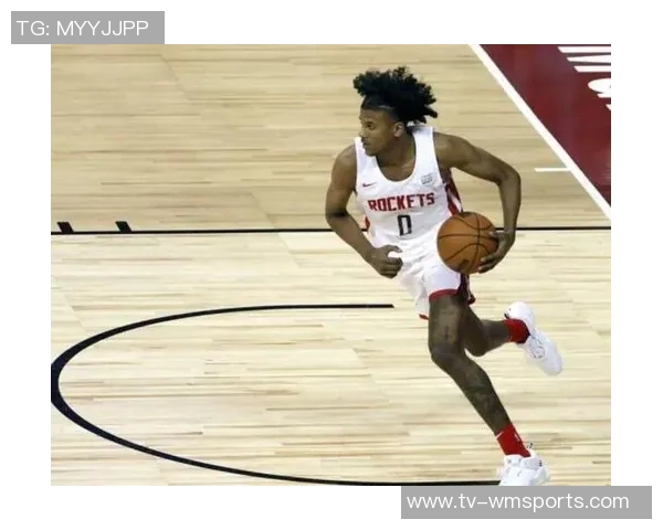 杰伦布朗状态火热14场场均326分69篮板58助攻命中率高达53